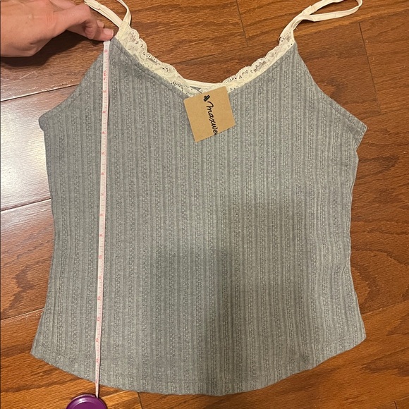 Soft Lace Trim Gray Cami Top Shirt SZ LG Normcore Neutral NWT - Picture 3 of 7